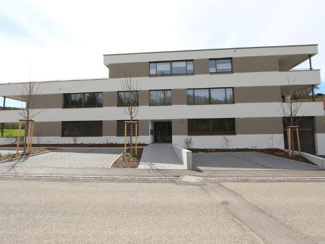 MODERNE WOHNUNG AN IDYLISCHER LAGE