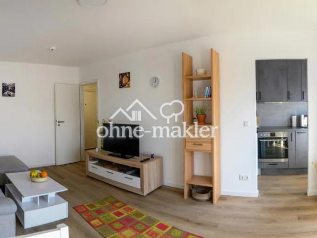 Moderne Wohnung in Alsternähe mit Balkon | Zentral und Blick ins Grüne