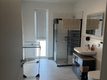 Moderne Wohnung in zentraler Lage – Ideal für Messebesucher / Modern Apartment in a Prime Location – Perfect for Trade Fair Visitors!