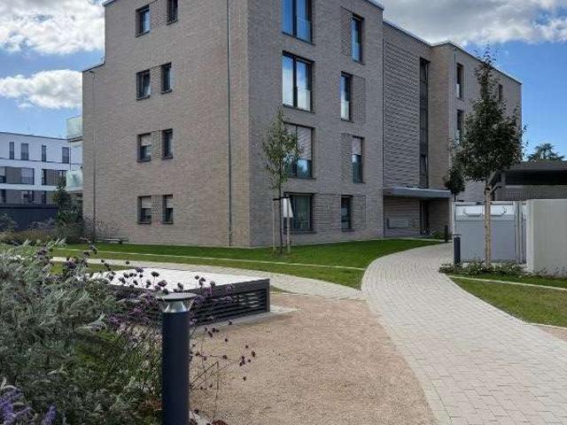 Moderne Wohnung mit offener Wohnküche in Dornberg !