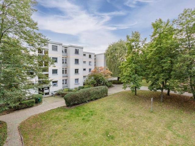 Moderne Wohnung mit Dusche im Grünen