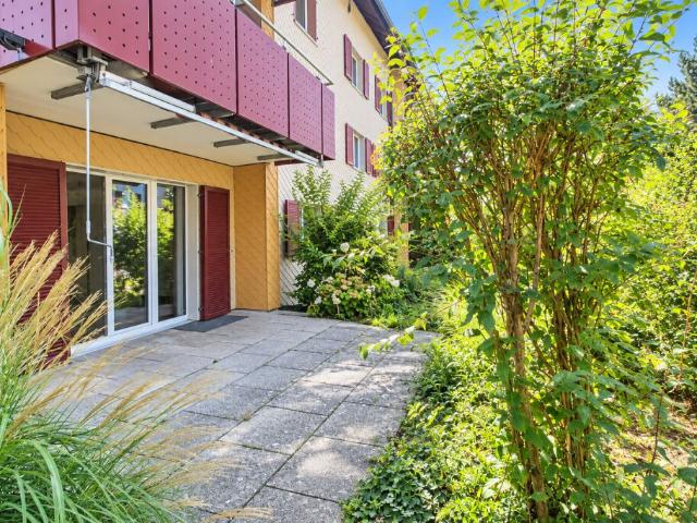 Moderne Wohnung mit grosszügigem Sitzplatz