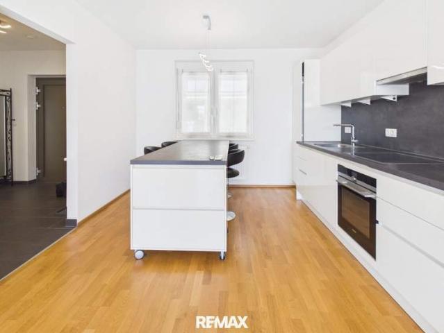 Moderne Wohnung mit Lift in unmittelbarer Seenähe!