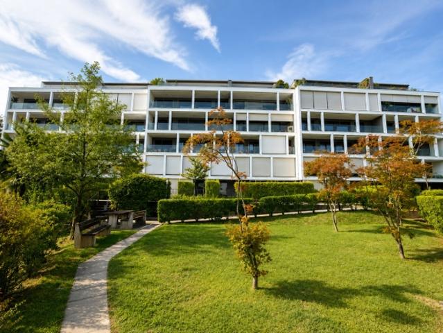 Moderne Wohnung mit Seesicht nahe der Innenstadt