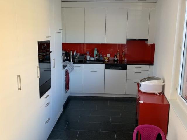 Moderne Wohnung mit Sitzplatz an zentraler Lage
