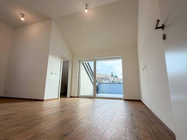 Moderne Wohnung mit Terrasse inkl. Tiefgaragenplatz