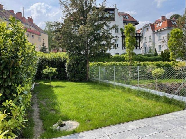 Moderne Wohnung mit Terrasse und Eigengarten barrierefrei
