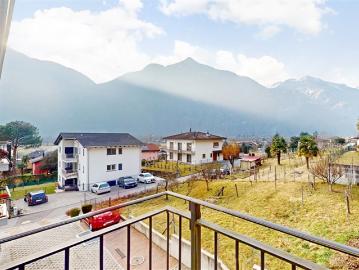 Moderne Wohnung mitten in den Weinbergen