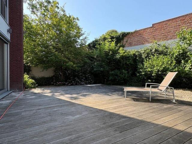 Moderne woning met ruime stadstuin