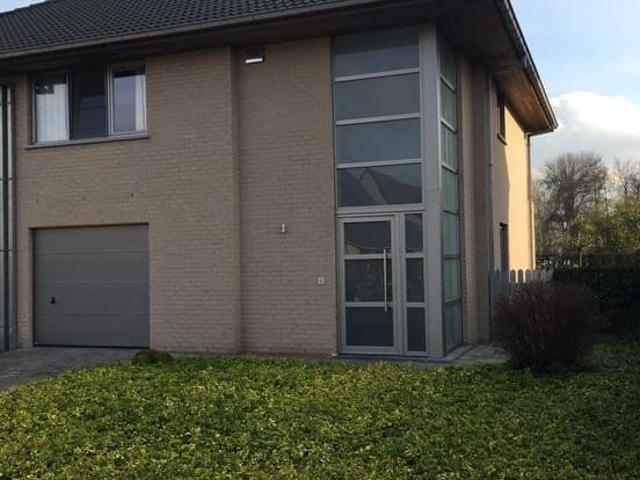 Moderne woning met tuin