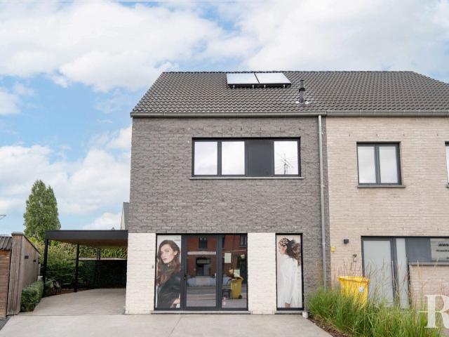 Moderne woning met tuin op toplocatie incl. nuts