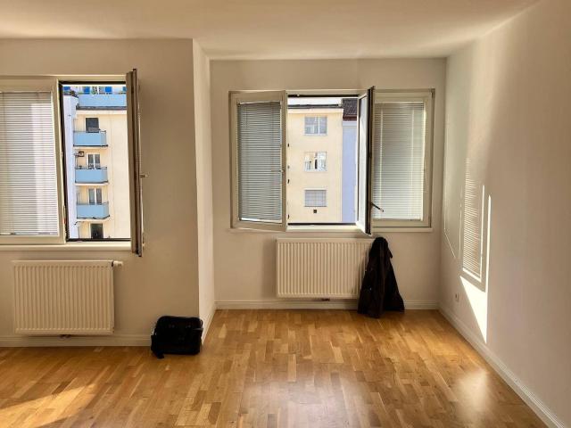 Moderne 1 Zimmer Wohnung direkt am Siebenbrunnenplatz, provisionsfrei
