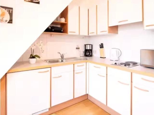 Moderne 1 Zimmer Wohnung im 6. Stock, 37m², gepflegt, 1090 Wien, nur €1.291 Miete!
