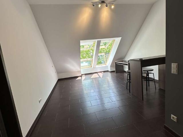 Moderne 1 Zimmer Wohnung im Klinikviertel Ruhig, zentral & barrierefrei