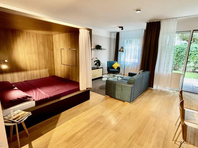 1 Zimmer mit Garten, Loggia, Pool, Fitness