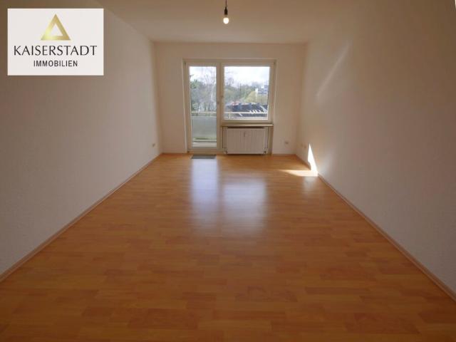 Moderne 1 Zimmer Wohnung mit separater Küche, Balkon und Aufzug in begehrter Lage