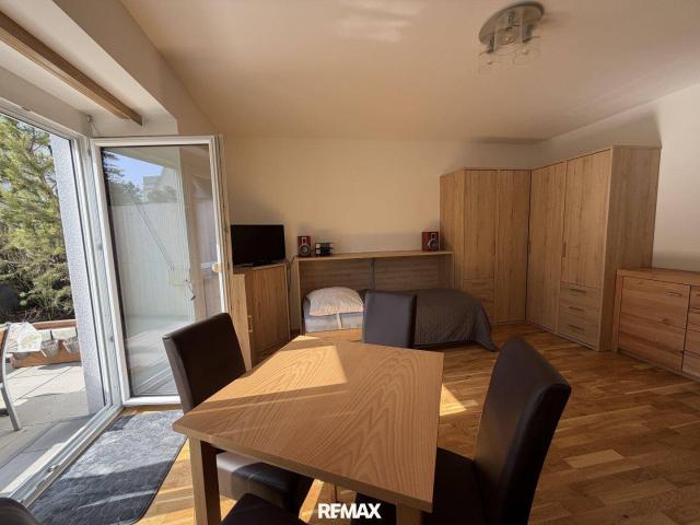 Moderne 1 Zimmer Wohnung mit Terrasse und Garten in St. Pölten