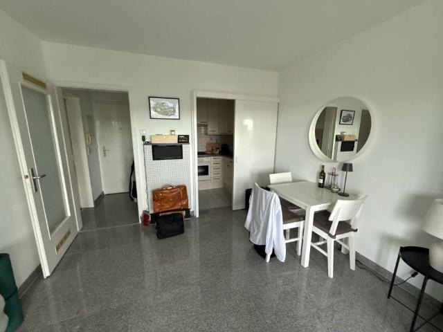 Moderne 1 Zimmer Wohnung mit Traumblick