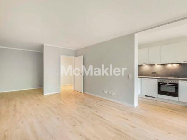 Moderne 1 Zimmer Wohnung nach Sanierung mit Stellplatz