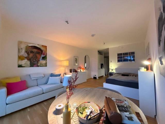 Moderne 1 Zimmerwohnung im 2. OG mit Stellplatz in Bahrenfeld!
