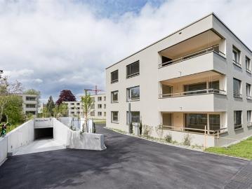 Moderne 2.5 Zi. Whg. im naturnahen Fünfeck