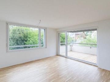 Moderne 2.5 Zi. Whg. im naturnahen Fünfeck