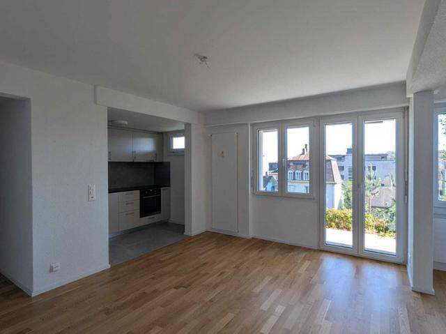 Moderne 2.5 Zimmerwohnung im 1. UG mit Terasse / Mietzinsaktion