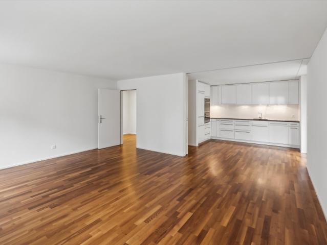 Moderne 2.5 Zimmerwohnung in der nähe vom Schaffhauserplatz