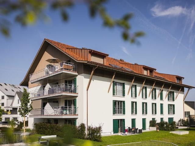 moderne 2.5 Zimmerwohnung in Knonau zu vermieten