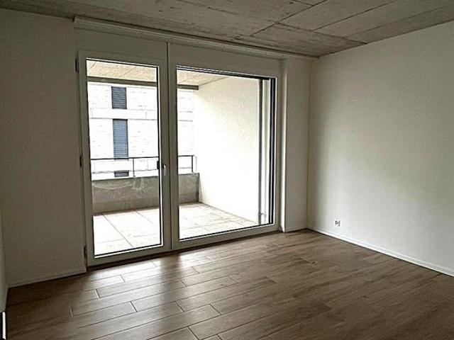 Moderne 2.5 Zimmerwohnung in ruhiger Lage