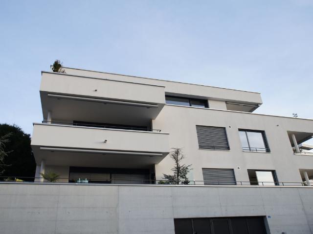 Moderne 2.5 Zimmerwohnung in Zug mit wunderschöner Aussicht