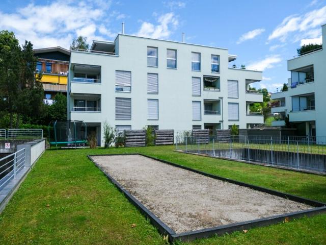 Moderne 2.5 Zimmerwohnung 1. OG Mitte