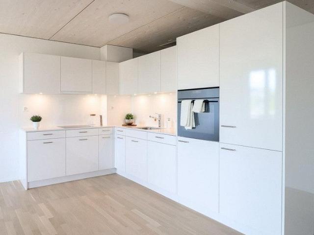 Moderne 2.5 Zimmer Attikawohnung mit Weitblick in Ostermundigen