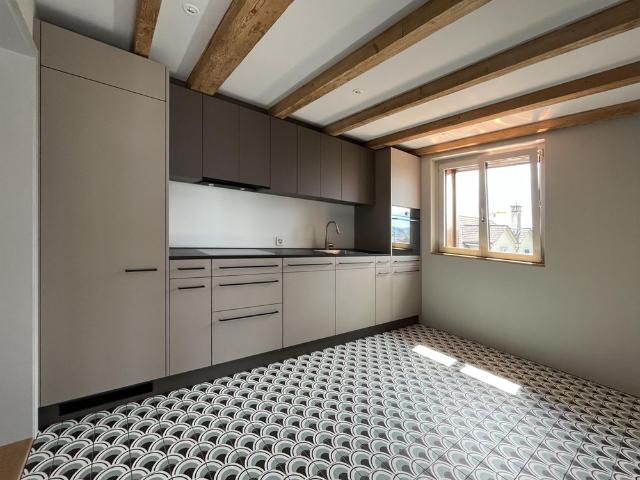 Moderne 2.5 Zimmer Dachwohnung am Rande der Altstadt