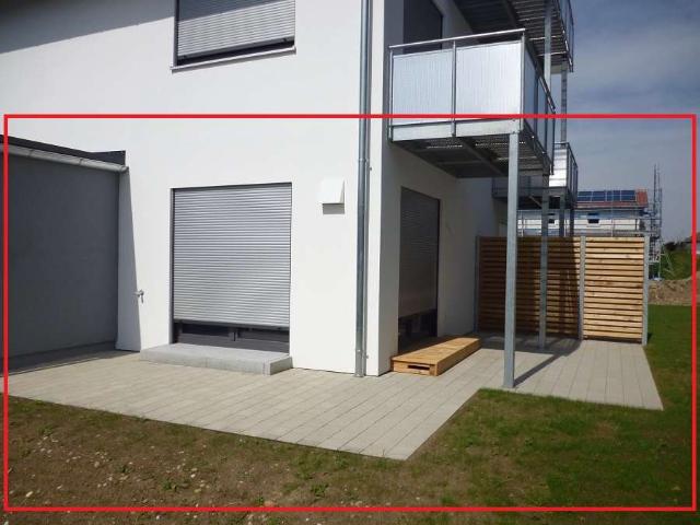 Moderne 2,5 Zimmer Erdgeschosswohnung mit Gartenanteil
