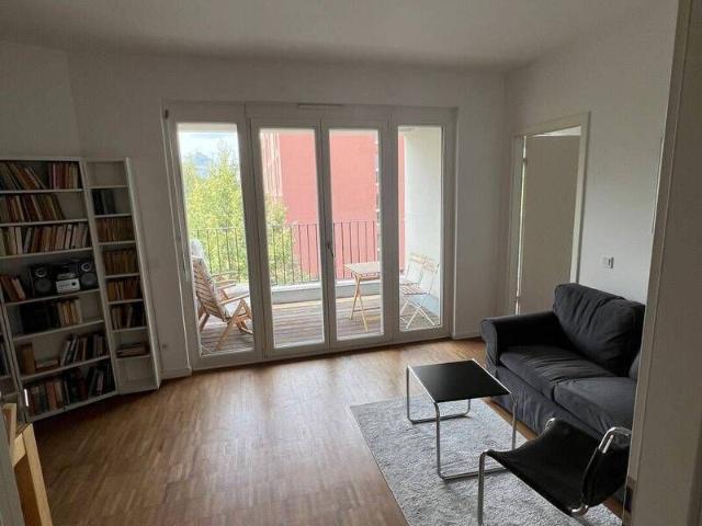 Moderne 2,5 Zimmer Wohnung | Voll möbliert | Südwest Balkon | TG Stellplatz | Aufzug