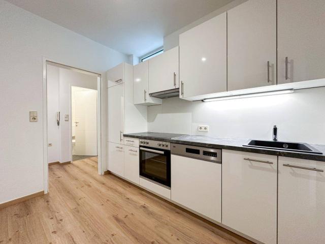 Moderne 2,5 Zimmer Wohnung WG tauglich mit französischem Balkon nahe der Mur im Bezirk Lend