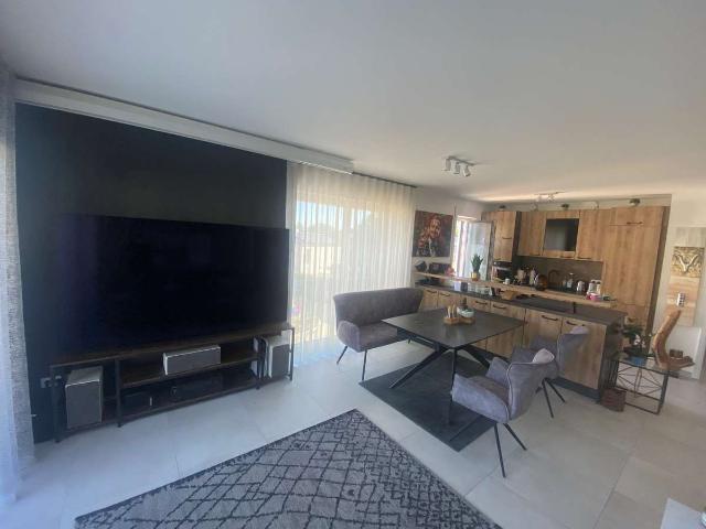 Moderne 2,5 Zimmer Wohnung in Adelsried