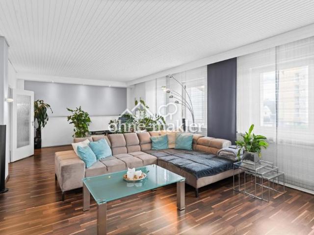 Moderne 2,5 Zimmer Wohnung in Großreuth bei Schweinau mit Einbauküche & Garage