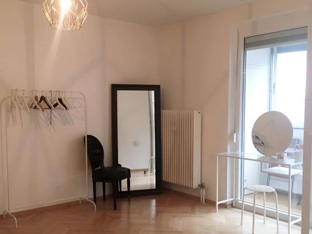 Moderne 2,5 Zimmer Wohnung mit Balkon und Aufzug Perfekt für WGs & FH Studierende!