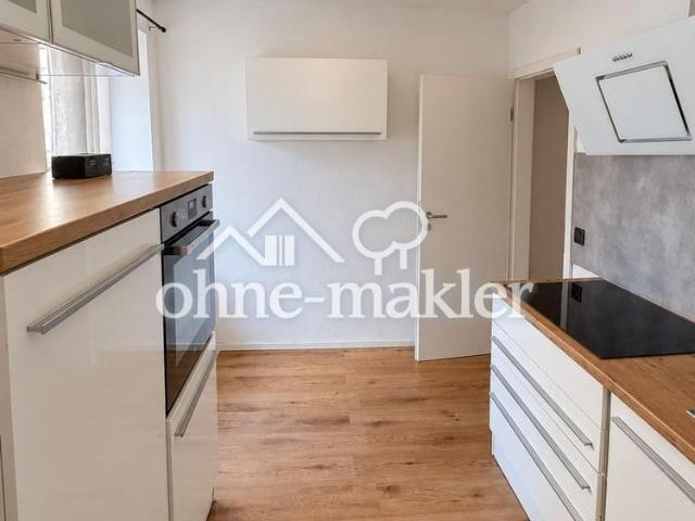 Moderne 2,5 Zimmer Wohnung mit EINBAUKÜCHE