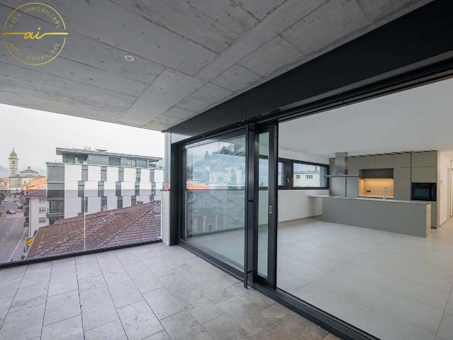MODERNE 2,5 ZIMMER WOHNUNG MIT FEINEN OBERFLÄCHEN