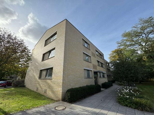 Moderne 2,5 Zimmer Wohnung mit sonnigem Balkon