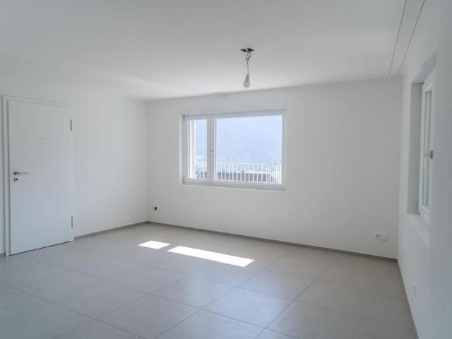 Moderne 2.5 Zimmer Wohnung mit Sitzplatz und Panoramaaussicht