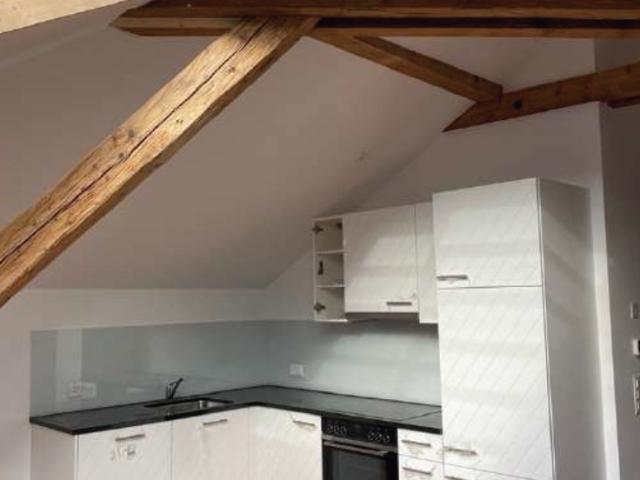 Moderne 2.5 Dachzimmerwohnung im Stadtzentrum Biel