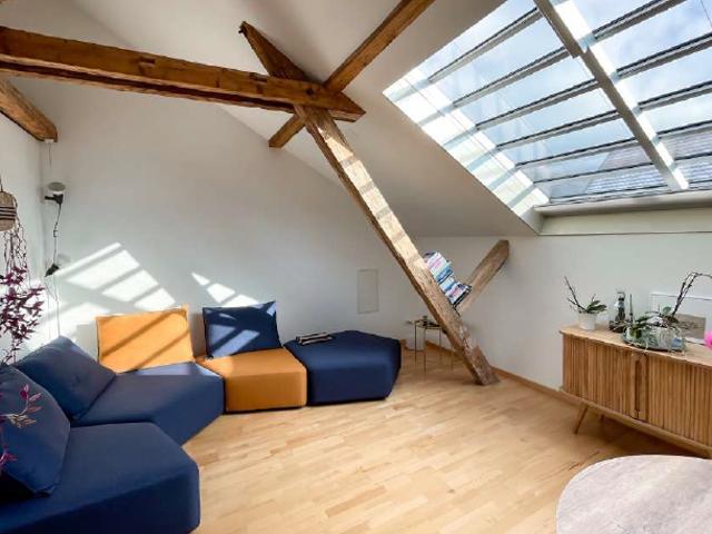 Moderne 2.5 Dachzimmerwohnung im Stadtzentrum Biel