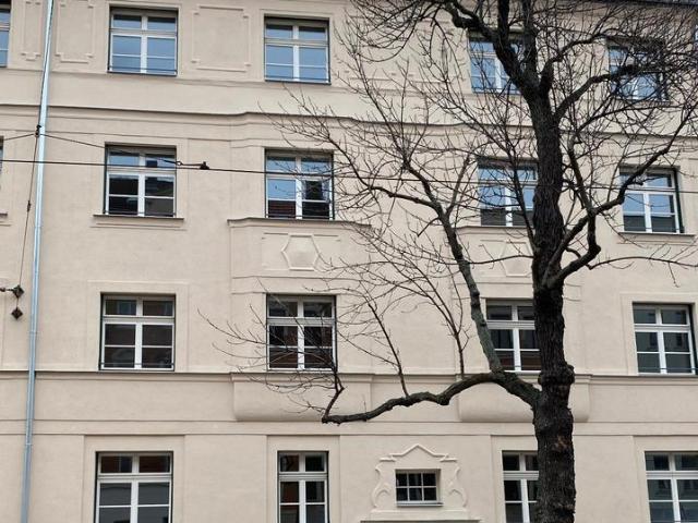 Moderne 2 Raum Wohnung mit Balkon