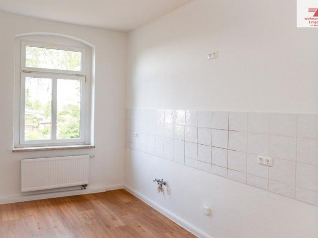 Moderne 2 Raum Wohnung mit Einbauküche auf der Parkstraße in Annaberg!