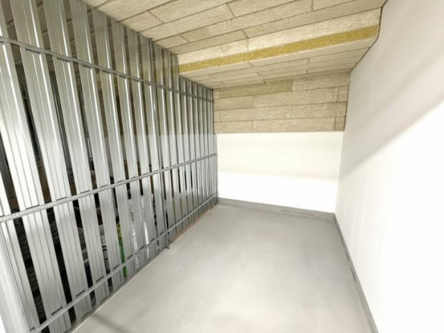 Moderne 2 Zi Wohnung mit Balkon beim Wienerwald