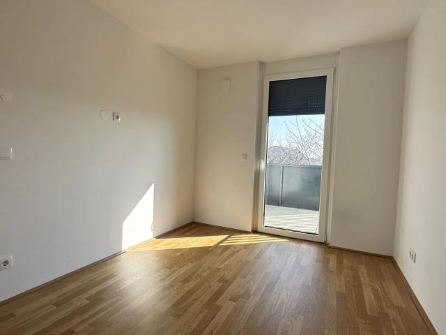 Moderne 2 Zi Wohnung mit Balkon provisionsfrei nahe U1 Kagraner Platz